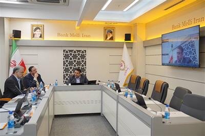 تأکید رئیس شورای هماهنگی بانک‌ها بر لزوم توجه بیشتر به ارائه خدمات بهینه و متفاوت به مشتریان