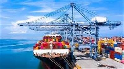 ۷۴ هزار تن کالای اساسی در ۲۴ ساعت گذشته وارد کشور شد/ ترخیص کالاهای اساسی ۲۴ ساعته انجام می‌شود