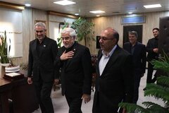 توزیع قدرت و امکانات به مردم واگذار شود/ در زمان جنگ ۱۲ روزه رژیم صهیونیستی اختلاف‌نظرها حول محور ایران و نظام حل شد/ همکاری و همدلی در دولت چهاردهم مایه افتخار است/ نمی‌توان برای نگهداشت مردم با شعار عملکرد/ باید برنامه اداره کشور در دوران پساجنگ ۱۲ روزه تدوین شود/ مخالفت با یک مسئول به معنای مخالفت با نظام نیست/ دولت درک خوب از اولویت وفاق دارد