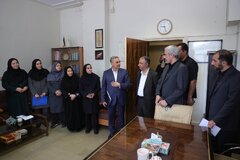 بازدید وزیر اقتصاد از بخش های مختلف وزارت امور اقتصادی و دارایی 