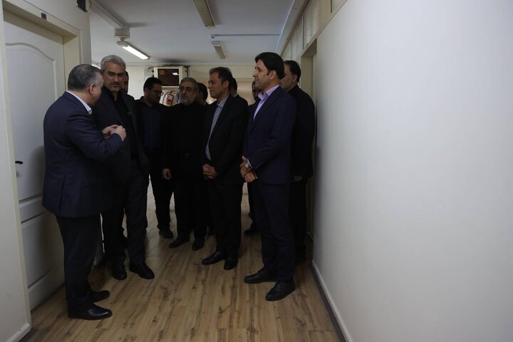 بازدید وزیر اقتصاد از بخش های گوناگون وزارت امور اقتصادی و دارایی ۱۴۰۴/۰۴/۲۱