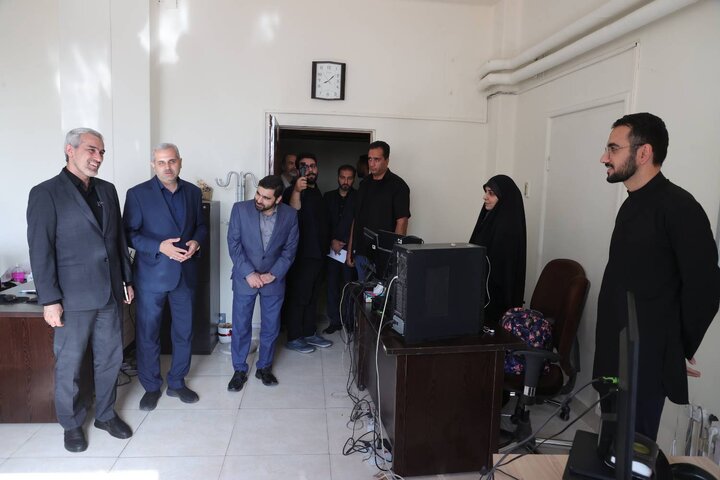 بازدید وزیر اقتصاد از بخش های گوناگون وزارت امور اقتصادی و دارایی ۱۴۰۴/۰۴/۲۱