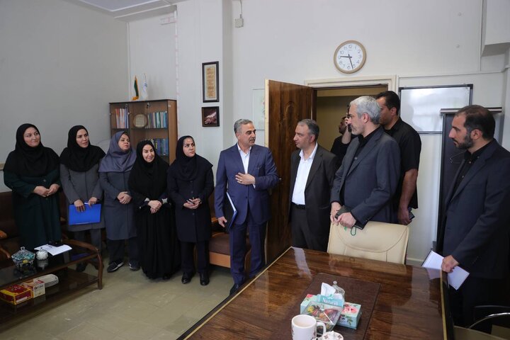 بازدید وزیر اقتصاد از بخش های گوناگون وزارت امور اقتصادی و دارایی ۱۴۰۴/۰۴/۲۱