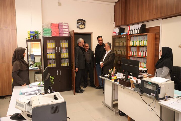 بازدید وزیر اقتصاد از بخش های گوناگون وزارت امور اقتصادی و دارایی ۱۴۰۴/۰۴/۲۱