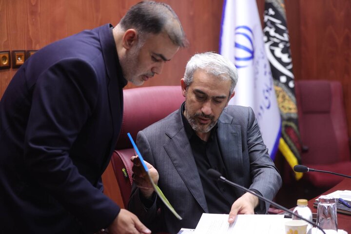 دیدار وزیر اقتصاد با اعضای هیات رئیسه اتاق اصناف ایران