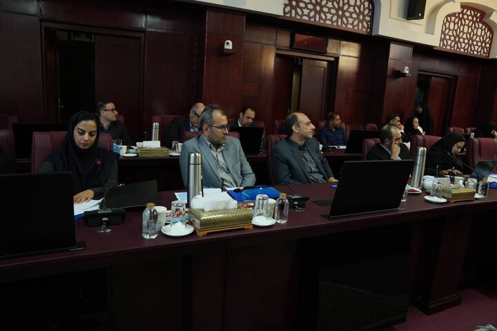 نشست توجیهی دستورالعمل تدوین برنامه عملیاتی و نحوه استقرار نظام حکمرانی داده مبنا