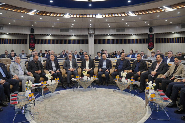 رشد سهم بازار بانک ملی ایران با تمرکز بر هوش مصنوعی و انضباط مالی