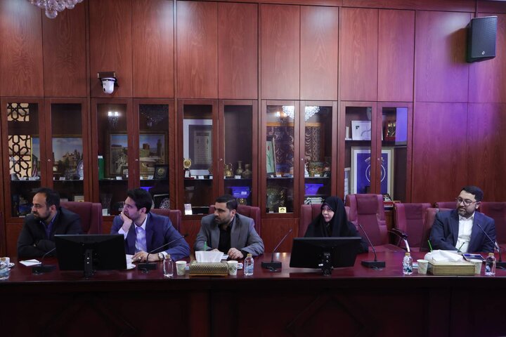 حضور سرزده رئیس جمهور در وزارت امور اقتصادی و دارایی