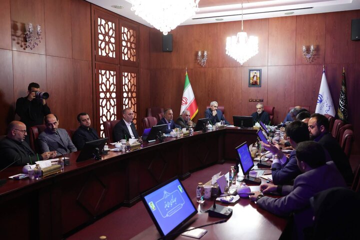 حضور سرزده رئیس جمهور در وزارت امور اقتصادی و دارایی