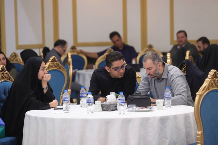 مراسم گرامیداشت روز خبرنگار با حضور وزیر اقتصاد