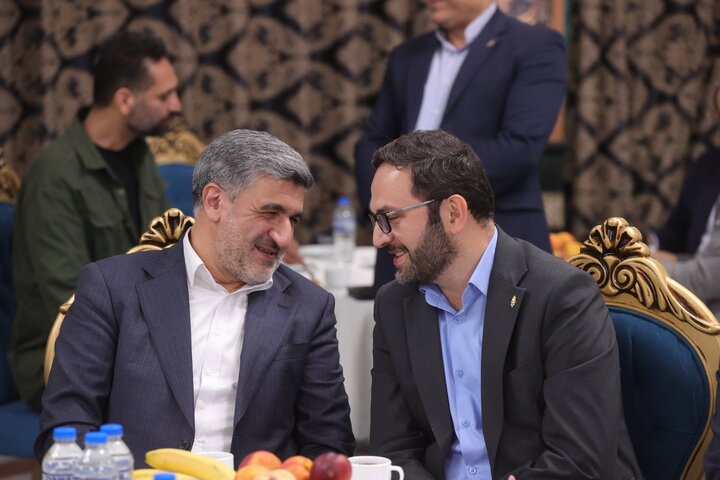 مراسم گرامیداشت روز خبرنگار با حضور وزیر اقتصاد