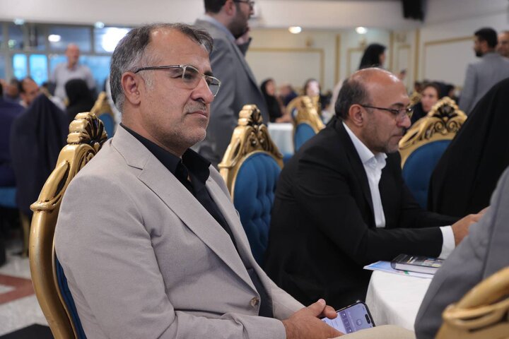 مراسم گرامیداشت روز خبرنگار با حضور وزیر اقتصاد