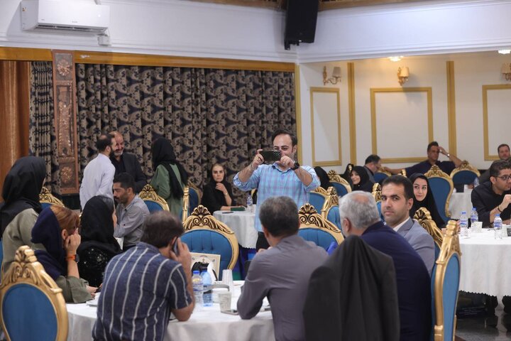 مراسم گرامیداشت روز خبرنگار با حضور وزیر اقتصاد