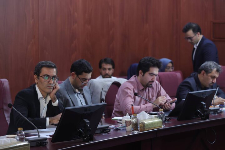 کمیسیون تخصصی شورای عالی اجرای سیاست های کلی اصل ۴۴ قانون اساسی