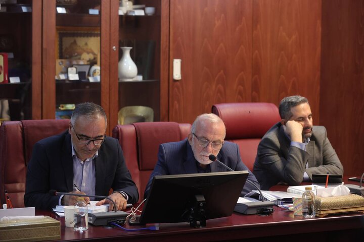 کمیسیون تخصصی شورای عالی اجرای سیاست های کلی اصل ۴۴ قانون اساسی