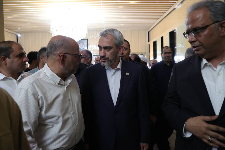 ورود وزیر اقتصاد به استان سیستان و بلوچستان