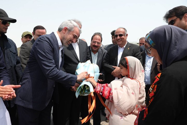 ورود وزیر اقتصاد به استان سیستان و بلوچستان