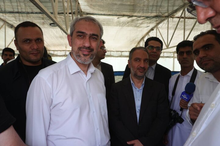 بازدید دکتر مدنی زاده از مجموعه کشت و صنعت مکران