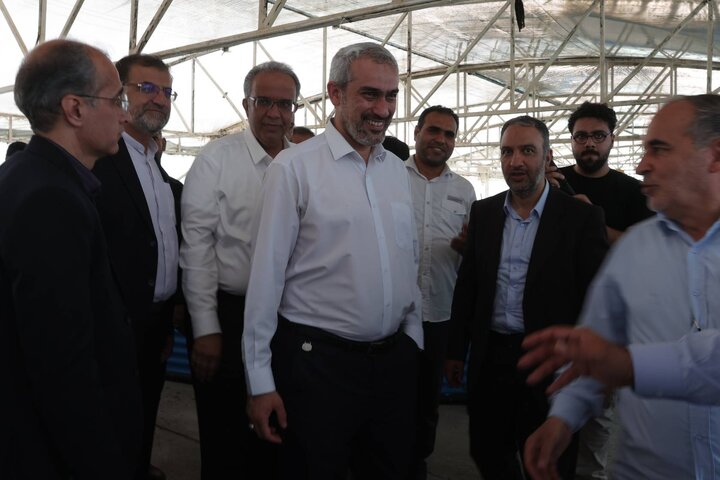 بازدید دکتر مدنی زاده از مجموعه کشت و صنعت مکران