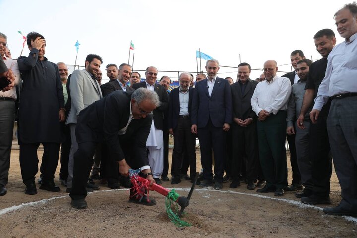 آیین کلنگ زنی بیمارستان‌۹۶‌ تختخوابی کیمیا صنعت مبنا