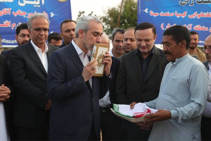 آیین کلنگ زنی بیمارستان‌۹۶‌ تختخوابی کیمیا صنعت مبنا