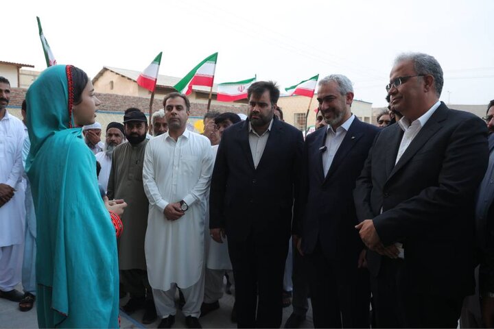 آیین افتتاح مجتمع آموزشی ۱۲ کلاسه "ایران ما" در شهرستان چابهار