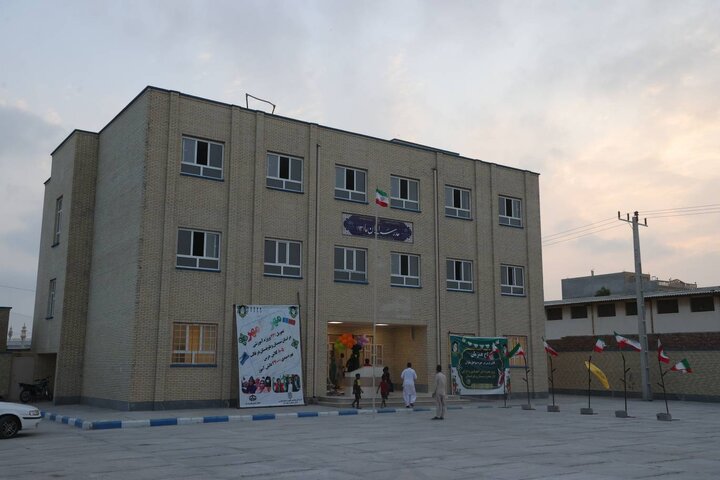 آیین افتتاح مجتمع آموزشی ۱۲ کلاسه "ایران ما" در شهرستان چابهار