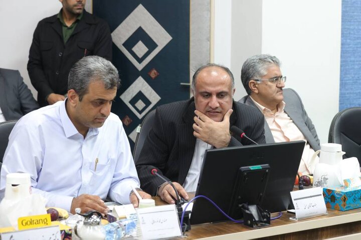 نشست مدیران و فعالان اقتصادی منطقه آزاد چابهار با وزیر اقتصاد