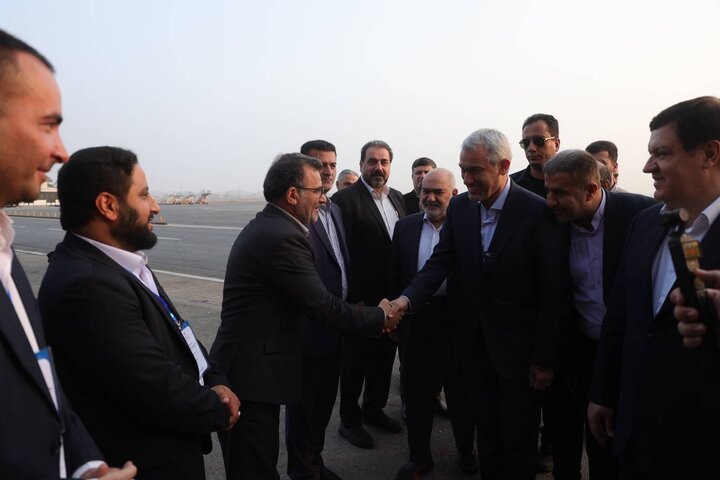 ورود وزیر اقتصاد به استان خوزستان