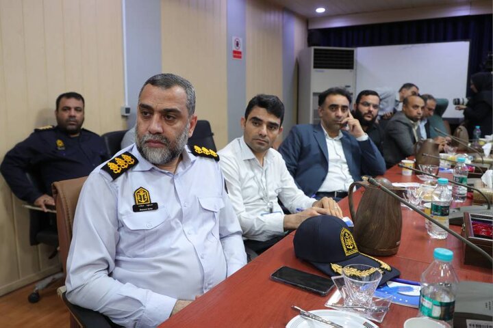 بازدید وزیر اقتصاد از انبارهای منطقه ویژه بندر امام خمینی(ره)