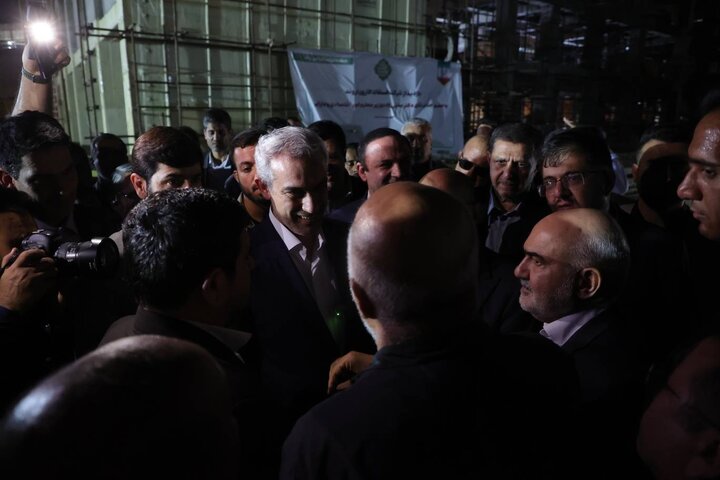 بازدید وزیر اقتصاد از شرکت فسفات کارون اروند