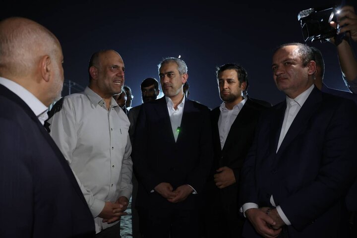 بازدید وزیر اقتصاد از شرکت فسفات کارون اروند