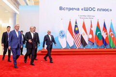 سفر دکتر مدنی‌زاده به کشور چین