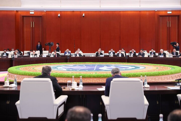 سفر دکتر مدنی‌زاده به کشور چین