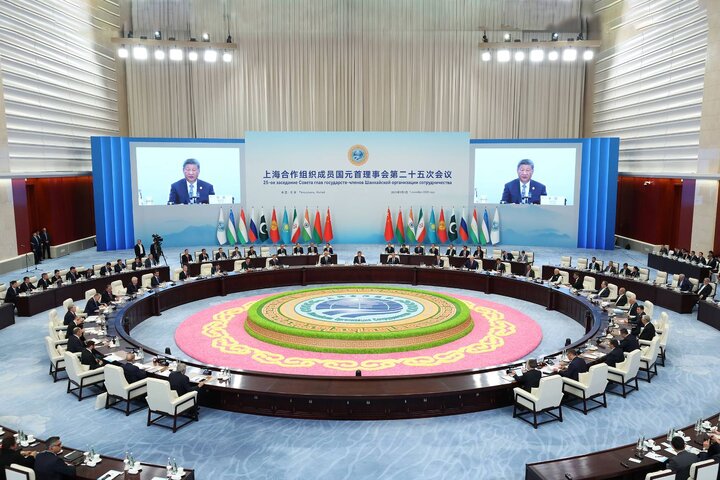 سفر دکتر مدنی‌زاده به کشور چین