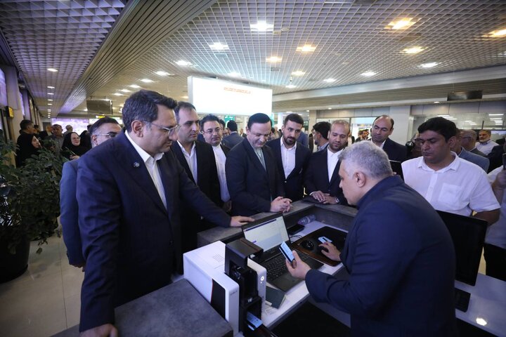 دفاتر خدمات هوشمند مناطق آزاد به ایستگاه سوم رسید