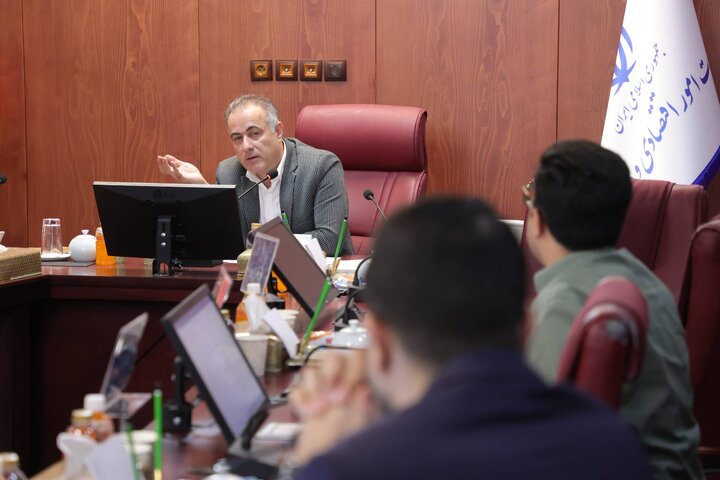 جلسه ۳۱۵ کمیته تخصصی هیأت مقررات زدایی و بهبود محیط کسب و کار صبح شنبه پانزدهم شهریور ماه در سالن توسعه وزارت امور اقتصادی و دارایی برگزار شد.