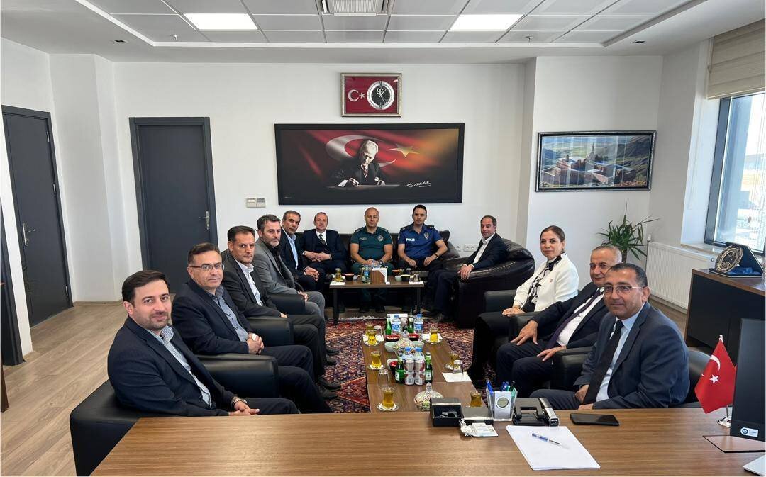 Customs Chiefs from Iran’s Bazargan and Türkiye’s Gürbulaq Convene to Strengthen Border Trade Customs Chiefs from Iran’s Bazargan and Türkiye’s Gürbulaq Convene to Strengthen Border Trade