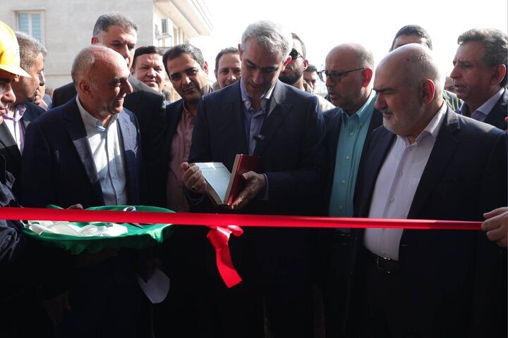 سفر وزیر اقتصاد به خوزستان در پنجمین روز هفته دولت