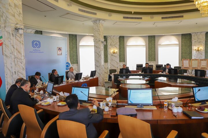 بررسی خط مشی های کلان توسعه دیجیتال در صنعت بیمه