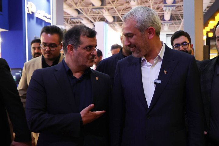 بازدید وزیر اقتصاد از نمایشگاه بین المللی الکامپ