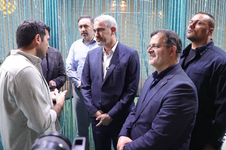 بازدید وزیر اقتصاد از نمایشگاه بین المللی الکامپ