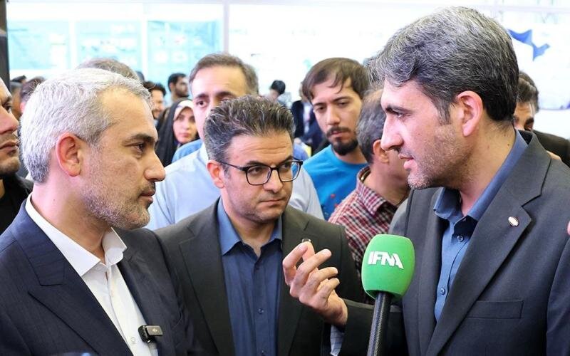 وزیر اقتصاد در بازدید از نمایشگاه الکامپ:
تهدید غرب را به فرصت تحول اقتصادی تبدیل میکنیم/ حمایت حداکثری وزارت اقتصاد از توسعه اقتصاد دیجیتال/سود سهام وزیر اقتصاد در بازدید از نمایشگاه الکامپ:
تهدید غرب را به فرصت تحول اقتصادی تبدیل میکنیم/ حمایت حداکثری وزارت اقتصاد از توسعه اقتصاد دیجیتال/سود سهام