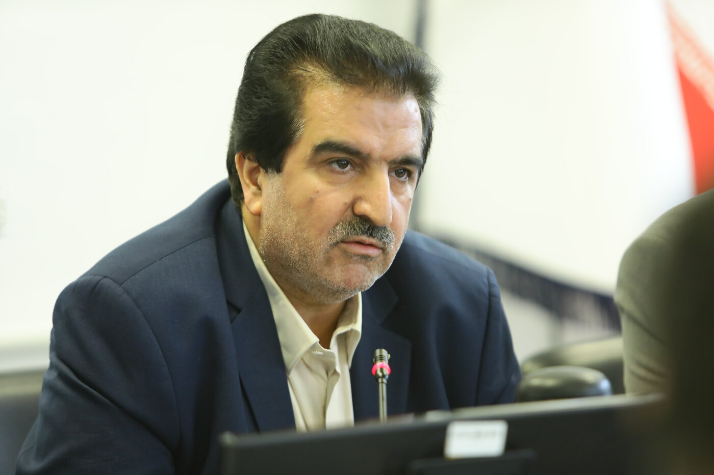 اوراق گواهی سپرده خاص و کارت رفاهی مبتنی بر اوراق گام ابزارهای کلیدی بانک رفاه برای تامین مالی است اوراق گواهی سپرده خاص و کارت رفاهی مبتنی بر اوراق گام ابزارهای کلیدی بانک رفاه برای تامین مالی است