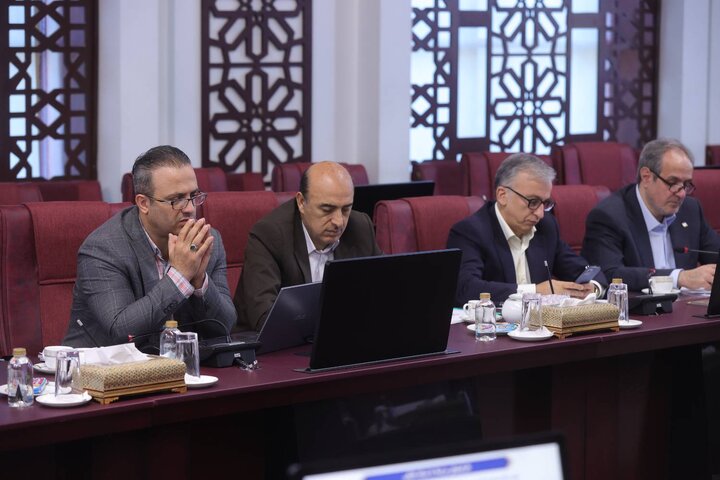 جلسه مشترک وزیر اقتصاد با وزیر راه و شهرسازی