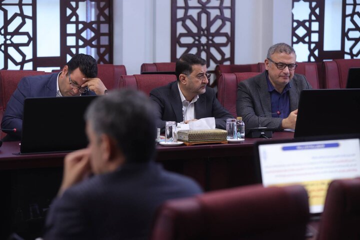 جلسه مشترک وزیر اقتصاد با وزیر راه و شهرسازی