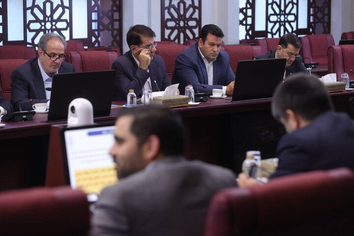 جلسه مشترک وزیر اقتصاد با وزیر راه و شهرسازی