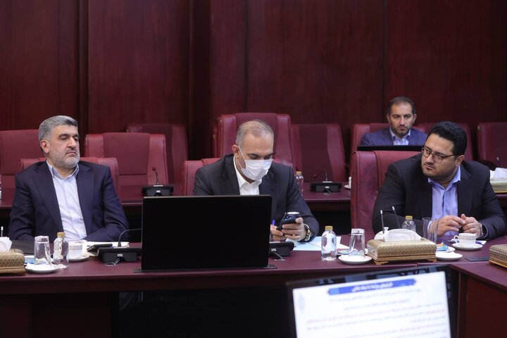 جلسه مشترک وزیر اقتصاد با وزیر راه و شهرسازی