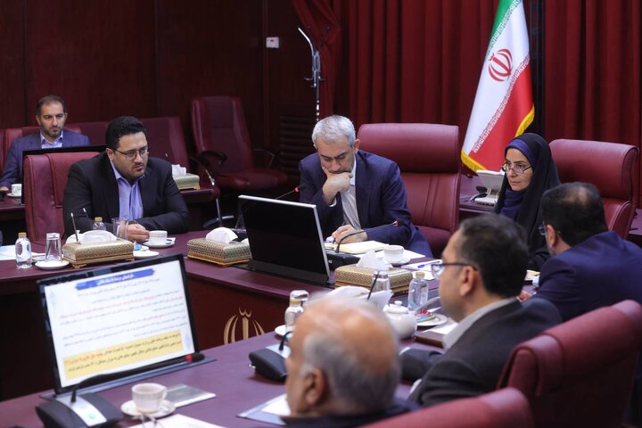 جلسه مشترک وزیر اقتصاد با وزیر راه و شهرسازی