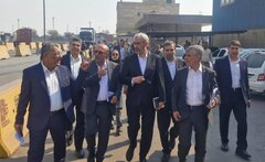 بازدید وزیر اقتصاد از گمرک بندر شهید رجایی